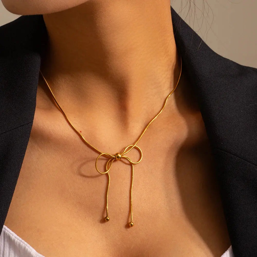 Katie Necklaces Macaje
